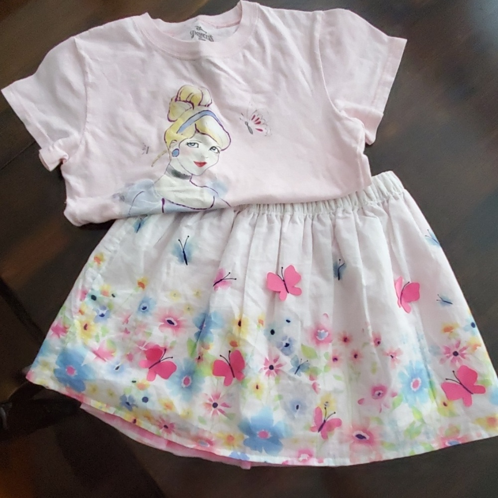 Girls skirt set